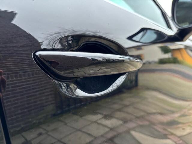 Mazda CX-30 2.0 e-SkyActiv-X M Hybrid Luxury AUTOMAAT HEAD UP KEYLESS APPLE
