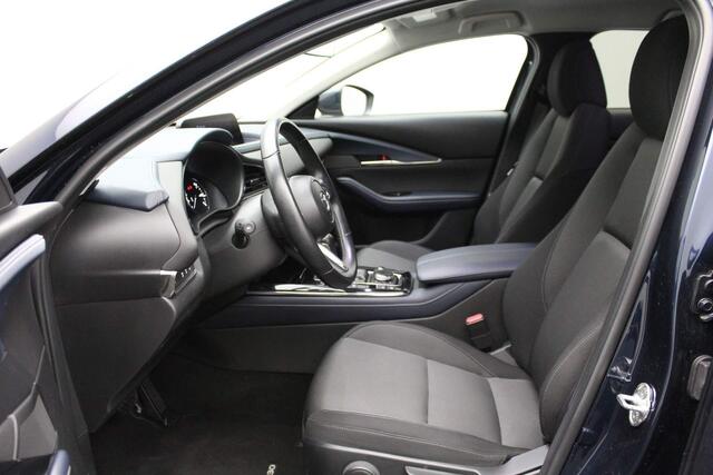 Mazda CX-30 2.0 e-SkyActiv-X M Hybrid Comfort 2021 | Goed Onderhouden | Trekhaak | Navigatie | DAB Radio | Adaptive Cruise Control | Stuurwiel Bediening | Stoelverwarming | Achteruitrij Camera | 2 Sleutels