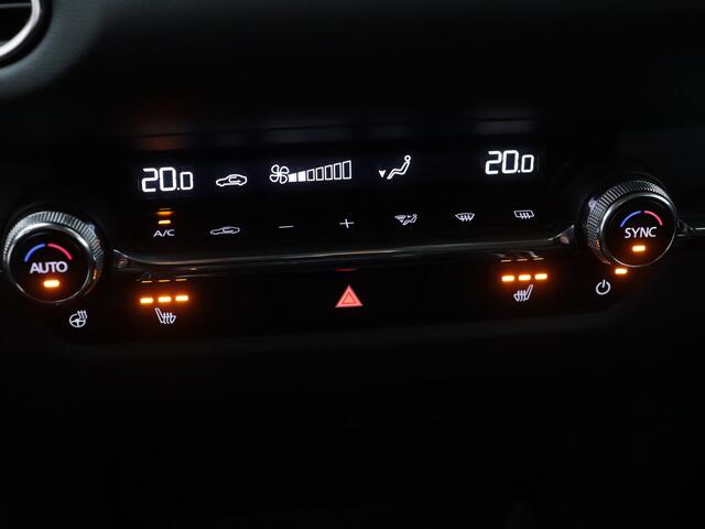 Mazda CX-30 2.0 e-SkyActiv-X M Hybrid Centre-line | Stoel en stuurwiel verwarmd | LM velgen | Parkeersensoren | Climate Control | Cruise Control |