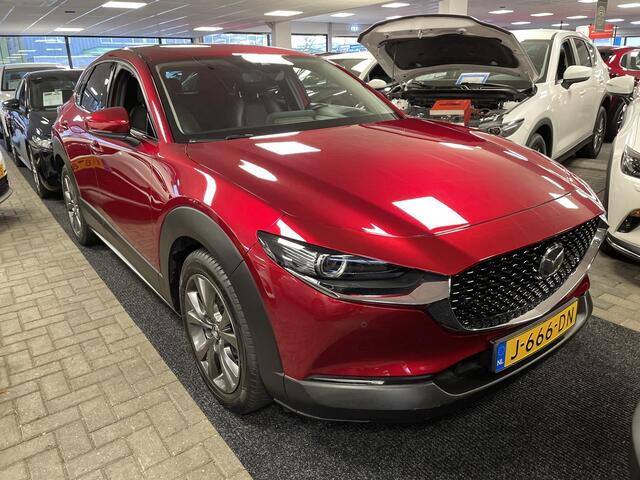 Mazda CX-30 2.0 e-SkyActiv-X M Hybrid Luxury , Trekhaak, Leder, LMV 18 Inch, Bose, All Season,Adap. Cruise, Camera, PDC, Stoelverwarming, Stuurverwarming, HUD, Navi, Elektrische achterklep