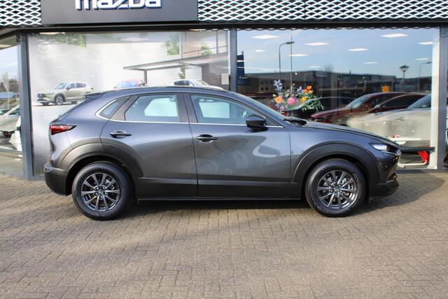 Mazda CX-30 2.0 e-SkyActiv-G 122 M Hybrid Comfort + Leder , Trekhaak, Leder, Adap.Cruise, Camera, HUD, PDC, All Season, LMV 16 Inch, Stuur/Stoelverwarming