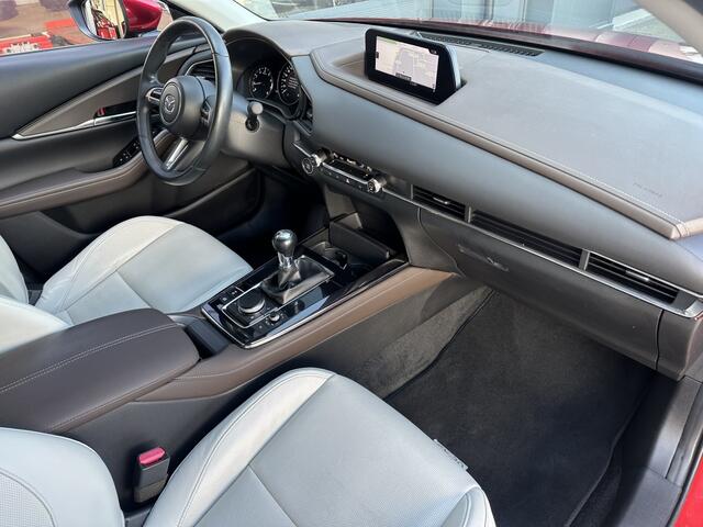 Mazda CX-30 2.0 SkyActiv-X Luxury / Wit Leer!