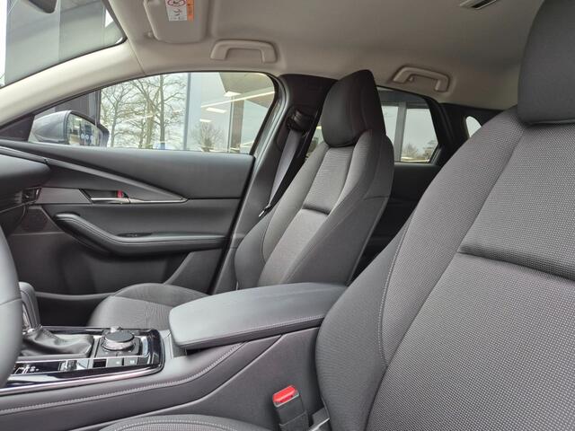 Mazda CX-30 E- SKYACTIV- G 2.5 140 6AT M-HYBRID CENTRE-LINE DESI / â¬3100 VOO