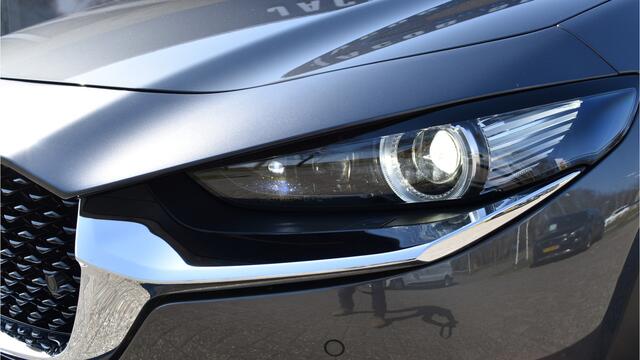 Mazda CX-30 2.0 e-SkyActiv-X M Hybrid Luxury Automaat / Leder / Head Up / Adap. Cruise / 18" LM / Carplay