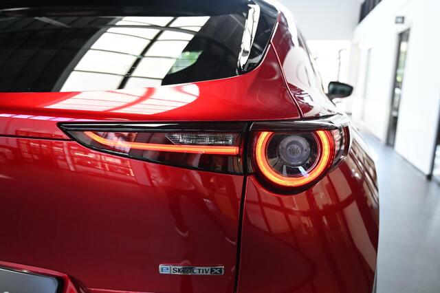Mazda CX-30 e-SkyActiv-X 186 6MT Luxury *Dealeronderhouden* *Verwacht*
