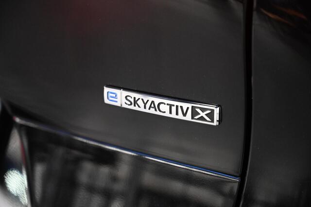 Mazda CX-30 e-SkyActiv-X 186 automaat Exclusive-line met White Comfort Pack/Driver Assistance & Sound Pack en Design Pack *BTW* *Dealeronderhouden* *All-in prijs*
