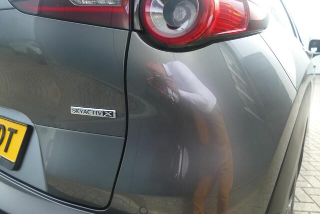 Mazda CX-30 2.0 e-SkyActiv-X M Hybrid Luxury