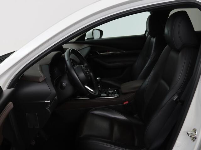 Mazda CX-30 2.0 e-SkyActiv-X M Hybrid Luxury | Leder | Camera | Stoel & Stuurverwarming | Head-up | Lane assist | Trekhaak | Bose audio