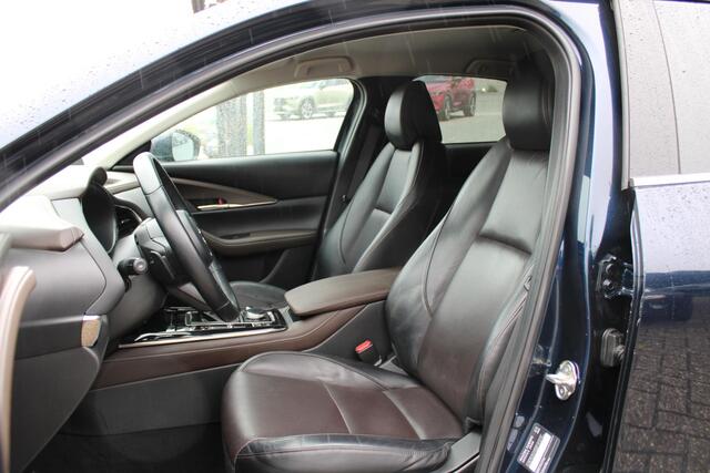 Mazda CX-30 2.0 e-SkyActiv-G 122 M Hybrid Luxury , Automaat, Trekhaak, Leder, Navi, Adap.Cruise, LMV 18 Inch, HUD, Stuur/Stoelverwarming