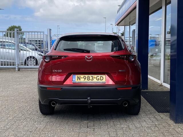 Mazda CX-30 2.0 e-SkyActiv-G M Hybrid Comfort / NL-Auto / Adaptieve Cruise-Control / Stoelverwarming / Stuurverwarming / Climate-Control / Apple-Carplay & Android-Auto / Head-Up-Display / DAB Radio-Bluetooth / Navi / Afneembare-Trekhaak / Dodehoek-Detectie / PDC V+A 