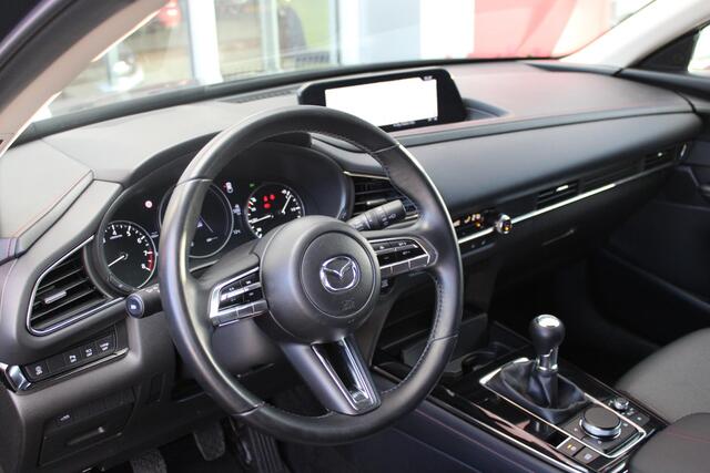 Mazda CX-30 2.0 e-SkyActiv-X MILD Hybrid 187PK HOMURA | DRAADLOOS APPLE CARPLAY/ANDROID AUTO | FULL LED KOPLAMPEN | DAB+ RADIO | CLIMATE CONTROL | STOEL VERWARMING | ADAPTIVE CRUISE CONTROL | LICHTMETALEN VELGEN BLACK | ALL SEASON BANDEN | DODEHOEK DETECTIE | ELEKTRI