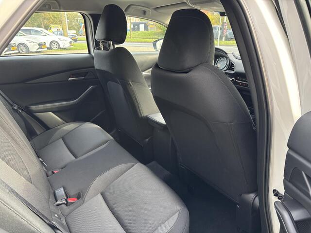 Mazda CX-30 2.5 e-SkyActiv-G M Hybrid Prime-line Navigatie, Apple Carplay / Android Auto, A.Rij-Camera, Cruise Controle Add, Airco, Middenarmsteun, Lichtmetaal.