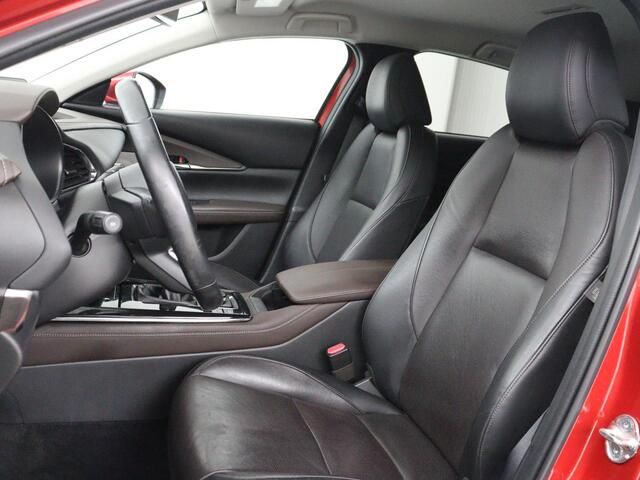 Mazda CX-30 2.0 e-SkyActiv-X M Hybrid Luxury | Stoelverwarming | Head-Up | Leder | Bose Surround | Camera | Carplay | Keyless | Navigatie | Full LED | Stuurverwarming | Climate control