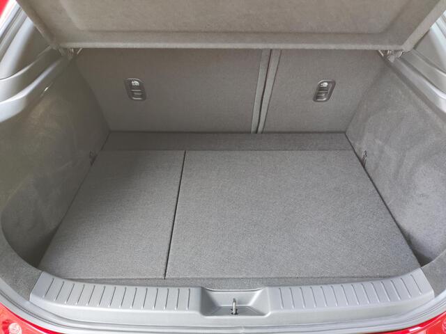 Mazda CX-30 2.0 e-SkyActiv-G Comfort Automaat | ADAPTIVE CRUISE | APPLE CARPLAY | CAMERA | RIJKLAARPRIJS |