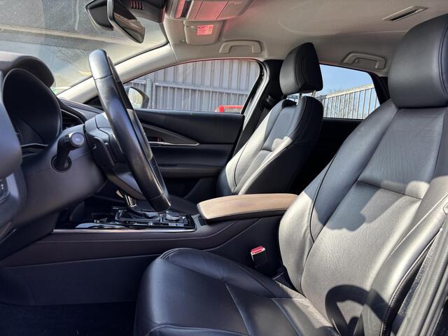 Mazda CX-30 2.0 e-SkyActiv-X186 M Hybrid Luxury , Automaat, Aero Pakket, I-Activesense Pakket, Leder, 360 Camera, LMV 18 Inch, Bose, Adap.Cruise