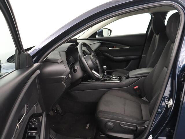 Mazda CX-30 2.0 e-SkyActiv-X M Hybrid Comfort | Stoel & stuurverwarming | Head-Up | Adaptive cruise | Carplay | Camera | Navigatie | 18'' | Keyless | Climate control | Bluetooth