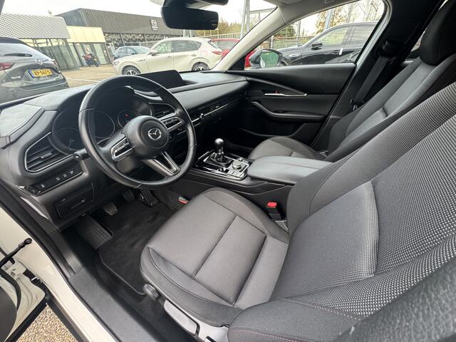 Mazda CX-30 2.0 e-SkyActiv-X 186 M Hybrid Homura NAVI | APPLE CARPLAY / ANDROID | ACHTERUITRIJCAMERA | 18 INCH LMV ELEKTRISCHE ACTERKLEP | CRUISE CONTROL ADAPTIEF