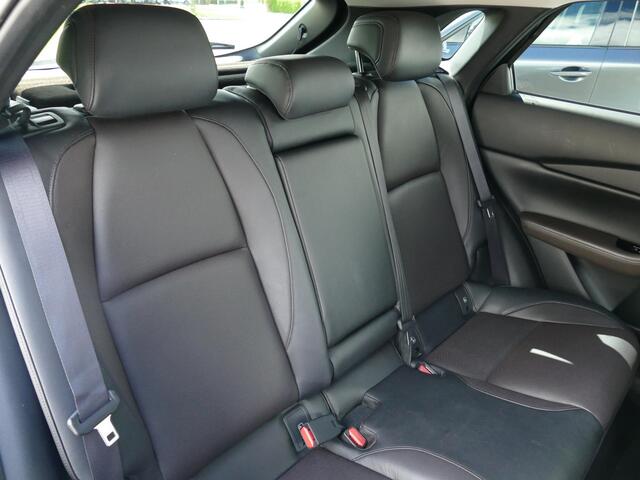 Mazda CX-30 2.0 e-SkyActiv-X M Hybrid Luxury | Trekhaak | Adaptive cruise | RIJKLAARPRIJS!