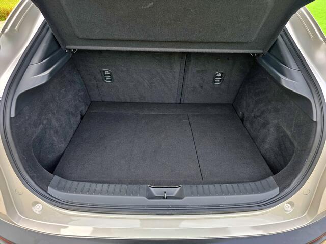 Mazda CX-30 2.5 e-SkyActiv-G M Hybrid Centre-line - 150 Pk - ParkeerCamera - Stoelverwarming - Navi