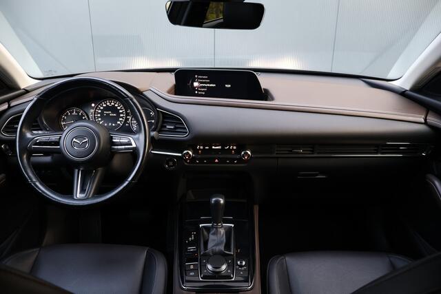 Mazda CX-30 2.0 e-SkyActiv-X M Hybrid Luxury Automaat | Leer | Trekhaak | Stoel- Stuurverwarming | Apple Carplay / Android Auto | HUD | Camera | ACC