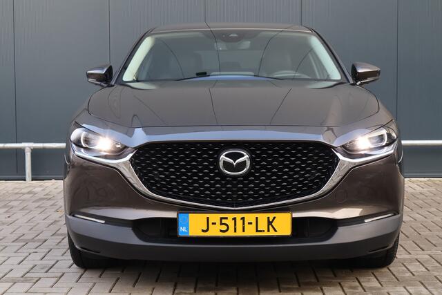 Mazda CX-30 2.0 e-SkyActiv-X M Hybrid Luxury Automaat | Leer | Trekhaak | Stoel- Stuurverwarming | Apple Carplay / Android Auto | HUD | Camera | ACC