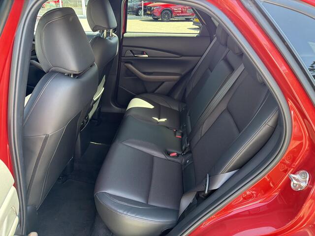 Mazda CX-30 2.0 e-SkyActiv-X M Hybrid Luxury | Trekhaak | BOSE | Leder | 360 camera |