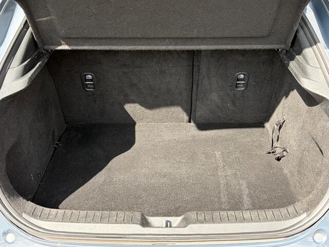 Mazda CX-30 2.0 e-SkyActiv-X M Hybrid Luxury AUTOMAAT | LEDER | NAVIGATIE | BOSE AUDIO | MEMORY STOELEN | CLIMATE CONTROL |