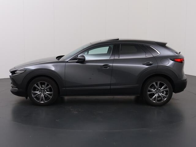 Mazda CX-30 2.0 e-SkyActiv-X M Hybrid Luxury | Panoramadak | LED | Leder | Navigatie | Parkeercamera | DAB | Stoel/Stuurverwarming | Cruise Control Adaptief | Elek. Stoelen met Geheugen | Bose | Elek. Achterklep |