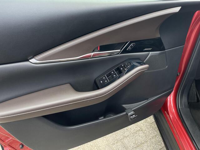 Mazda CX-30 2.0 e-SkyActiv-G M Hybrid Comfort Automaat Leder trekhaak stoelverwarming stuurverwarming dodehoek detectie