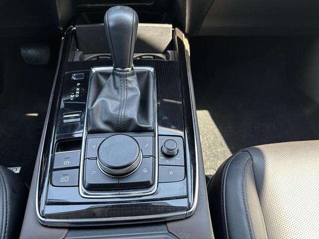 Mazda CX-30 2.0 e-SkyActiv-X M Hybrid Luxury NL Auto, 1e Eig., Dealer Ond, Automaat, Navigatie, Leer, Head-up, Apple Carplay/ Android Auto, 360 Camera, Cruise Controle Ad., Bose.