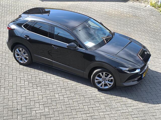 Mazda CX-30 2.0 e-SkyActiv-X M Hybrid Sportive stoel en stuur verwarming, carplay, electr A klep, headup display, keyles, adapt cruise en climate control