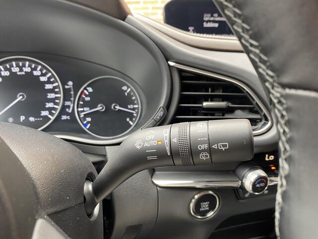 Mazda CX-30 2.0 e-SkyActiv-X M Hybrid Luxury | LEDER | BOSE | APPLE CARPLAY