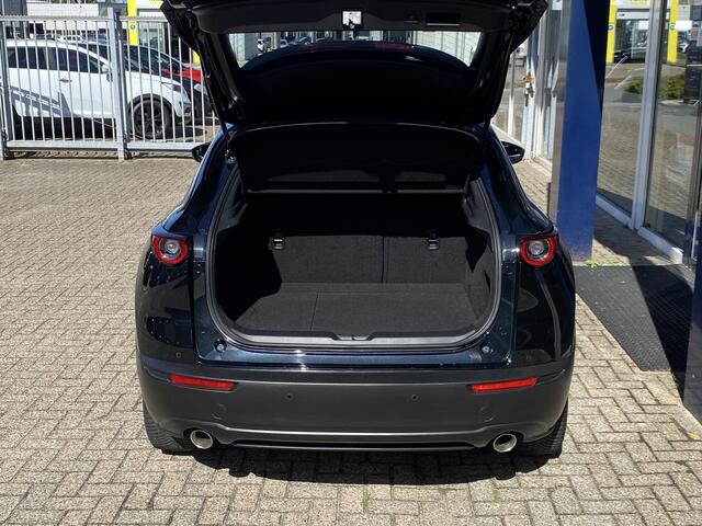 Mazda CX-30 2.0 e-SkyActiv-X M Hybrid Exclusive-line / NL-Auto! / 1e Eigenaar! / 34.000 km / 184 PK / Fabrieksgarantie Jan 2030 / Vol-Leder / Elektr Stoelen met Memory / Schuifdak / Adaptive Cruise / Full LED Verlichting / Head-up Display / Keyless Entry & Go / Parkeercamera / Stoel- en Stuurwielverwarming / Digitale Cockpit / 18 " LMV / All Season Banden / DAB, Bluetooth, CarPlay etc. /