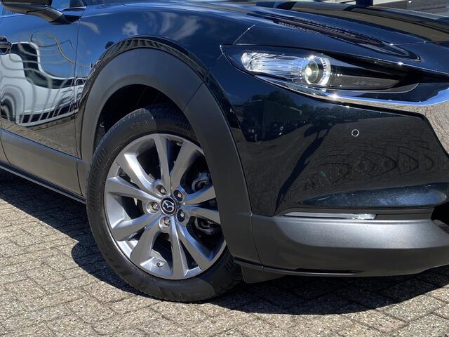 Mazda CX-30 2.0 e-SkyActiv-X M Hybrid Exclusive-line / NL-Auto! / 1e Eigenaar! / 34.000 km / 184 PK / Fabrieksgarantie Jan 2030 / Vol-Leder / Elektr Stoelen met Memory / Schuifdak / Adaptive Cruise / Full LED Verlichting / Head-up Display / Keyless Entry & Go / Parkeercamera / Stoel- en Stuurwielverwarming / Digitale Cockpit / 18 " LMV / All Season Banden / DAB, Bluetooth, CarPlay etc. /