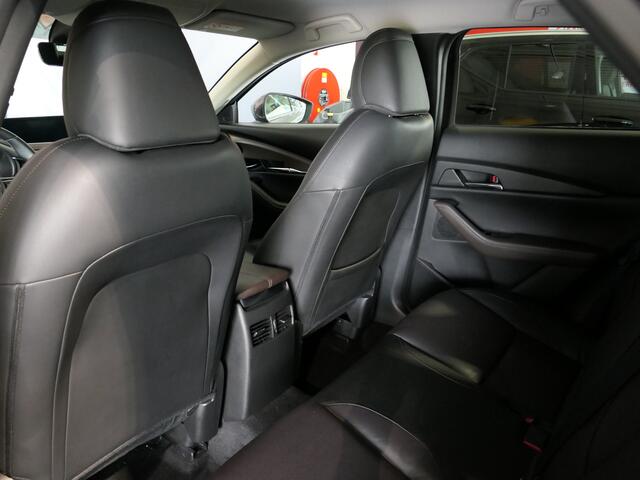 Mazda CX-30 2.0 e-SkyActiv-X M Hybrid Luxury - Headup display - Camera - Elektr. Bestuurdersstoel - Navi