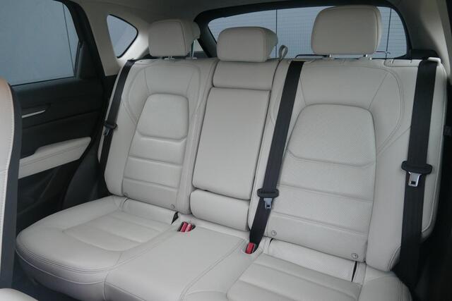 Mazda CX-5 2.0 SkyActiv-G 165 GT-M Pure White | TREKHAAK | 360* CAMERA | LEER | RIJKLAARPRIJS |