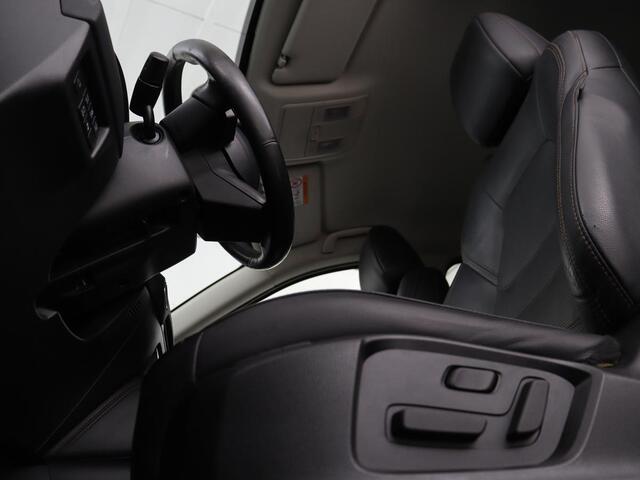 Mazda CX-5 2.0 SkyActiv-G 165 Business Luxury | Stoelkoeling | Leder | Stoel & Stuurverwarming | Trekhaak | Cruise Control | 360 camera | Head-up | Carplay