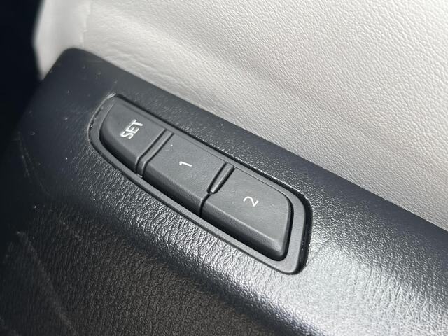 Mazda CX-5 2.0 SkyActiv-G 165 Business Luxury |Wit lederen bekleding| Parkeersensoren voor en achter | Apple-Carplay| Stoelverwarming | Automaat | Achteruitrijcamera |