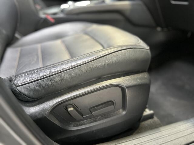 Mazda CX-5 2.0 SkyActiv-G 165pk Signature | Trekhaak | Pano | Adapt. Cruise | 360 Camera | Stoelen verwamd&Verkoeld | Bose | Memory Seats |