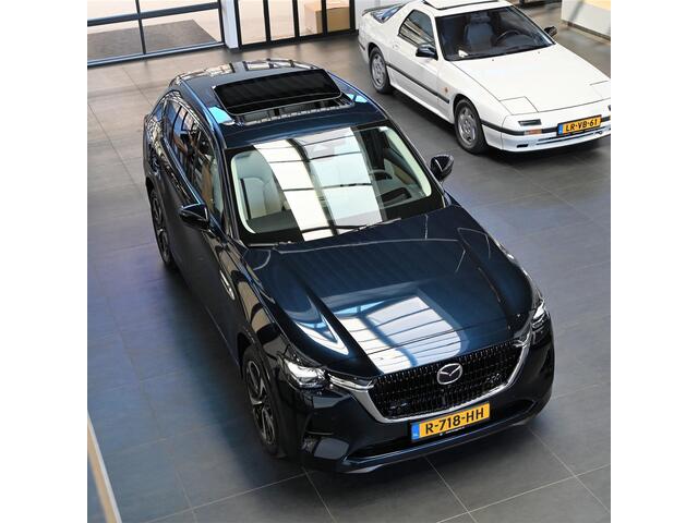 Mazda CX-60 e-SkyActiv 327 PHEV automaat Takumi Comfort & Convenience/Sound & Driver Assistance & Panoramic Pack *Trekhaak* *Dealeronderhouden* *Verwacht*