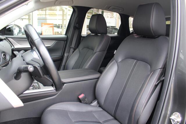 Mazda CX-60 2.5 e-SkyActiv PHEV Homura Automaat | Lederen bekleding | Navigatiesysteem | Achterruitrij Camera | Stoelverwarming | Trekhaak