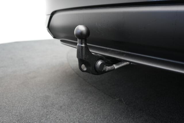 Mazda CX-60 2.5 E-SKYACTIV PHEV Homura 4WD automaat | Panorama Pack | Convenience & Sound Pack met wegklapbare trekhaak en Klasse III alarmsysteem : dealer onderhouden