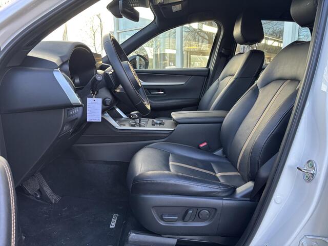 Mazda CX-60 2.5 e-SkyActiv PHEV Homura NL-Auto, 1e Eig.,Trekhaak, Navigatie, Apple Carplay / Android Auto,A. Rij-Camera, Cruise control ad. Leer, Head-up, Stoelverw.+ geheugen, Stuurverw.
