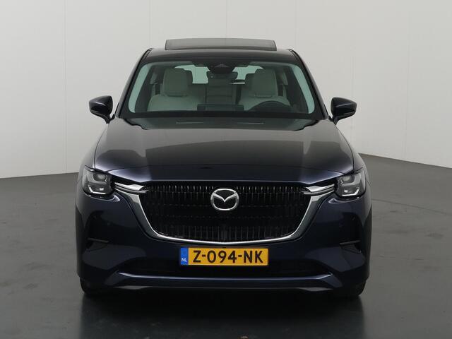 Mazda CX-60 2.5 e-SkyActiv PHEV Takumi | Panoramadak | LED | Ele.verstelbare stoelen + geheugen | Stoelverwarming V + A | HUD | Navigatie | DAB | Stoelkoeling | Adaptieve Cruise Control |