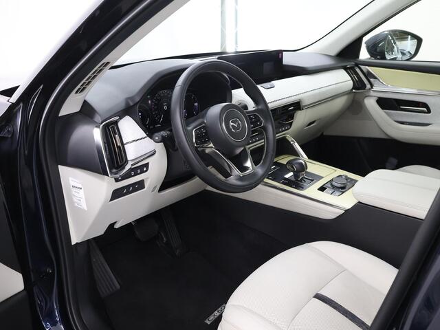 Mazda CX-60 2.5 e-SkyActiv PHEV Takumi | Panoramadak | LED | Ele.verstelbare stoelen + geheugen | Stoelverwarming V + A | HUD | Navigatie | DAB | Stoelkoeling | Adaptieve Cruise Control |