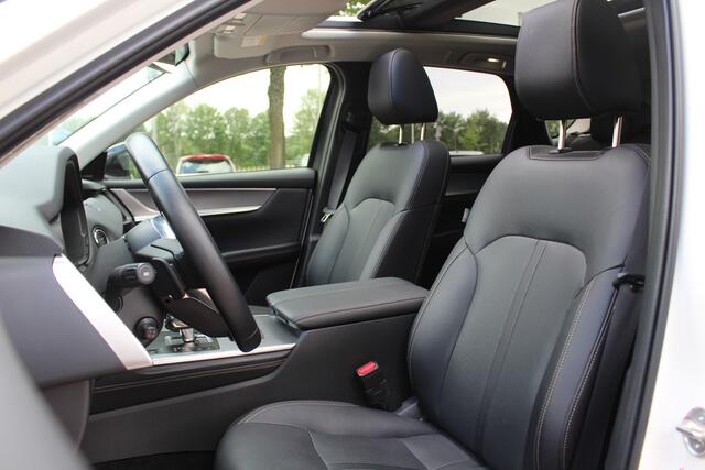 Mazda CX-60 2.5 e-SkyActiv PHEV Homura / SoH 95,8% / Trekhaak / Panoramadak / 360Camera / Head-up / Leder / Keyless / 20'' / Dodehoek / DAB / Navigatie / Stoelverwarming / ACC