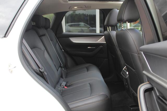 Mazda CX-60 2.5 e-SkyActiv PHEV Homura / SoH 95,8% / Trekhaak / Panoramadak / 360Camera / Head-up / Leder / Keyless / 20'' / Dodehoek / DAB / Navigatie / Stoelverwarming / ACC