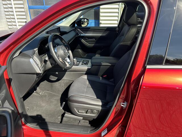 Mazda CX-60 2.5 e-SkyActiv PHEV Homura Plus Draadloze Apple Carplay Android Auto | Panoramisch schuif kanteldak | Head up display | Bose | 360 camera | Elektrische achterklep | Stoelgeheugen | Stoelkoeling/verwarming | Dodehoeksensoren | Adaptieve led koplampen | Ad