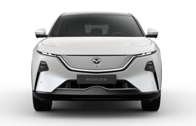Mazda CX-6e Takumi Business Edition 78 kWh |September levering| Crystal White Pearl