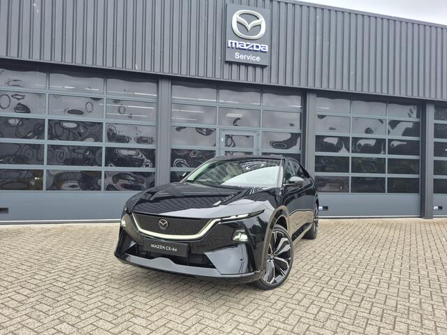 Mazda CX-6e Takumi 78 kWh | PANO DAK | BEIGE LEDER | ELEKTRISCH VERSTELBARE STOELEN | GRATIS TREKHAAK! T.W.V. ¤ 1695,-